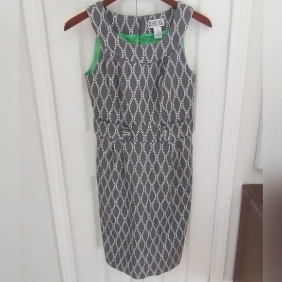 Modern "Mod" Abstract Print Dress - Picture 10 of 16